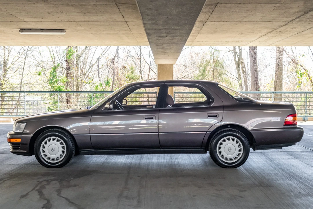 1991 Lexus LS 1st Gen - Image 9 of 31
