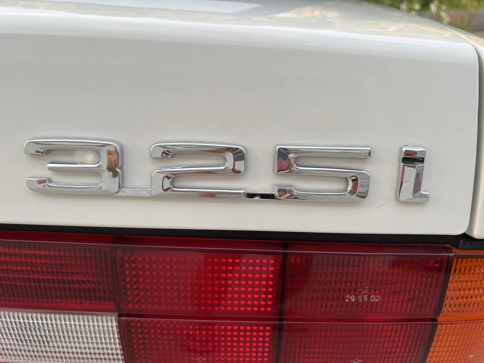 1992 BMW E30 3 Series - Image 27 of 31