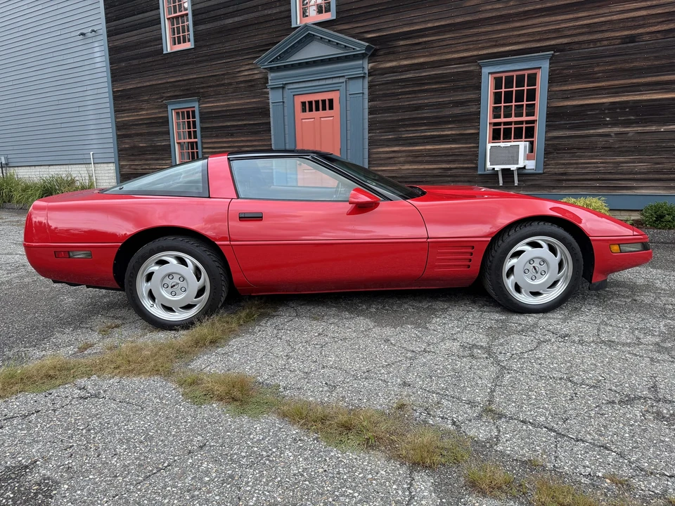 1992 Chevrolet Corvette C4 - Image 24 of 31
