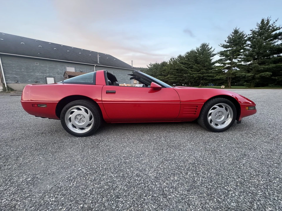 1992 Chevrolet Corvette C4 - Image 21 of 31
