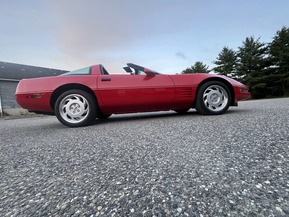 1992 Chevrolet Corvette C4 - Image 23 of 31