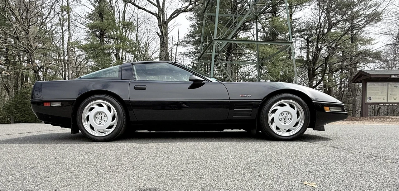 1992 Chevrolet Corvette C4 ZR1 - Image 12 of 31