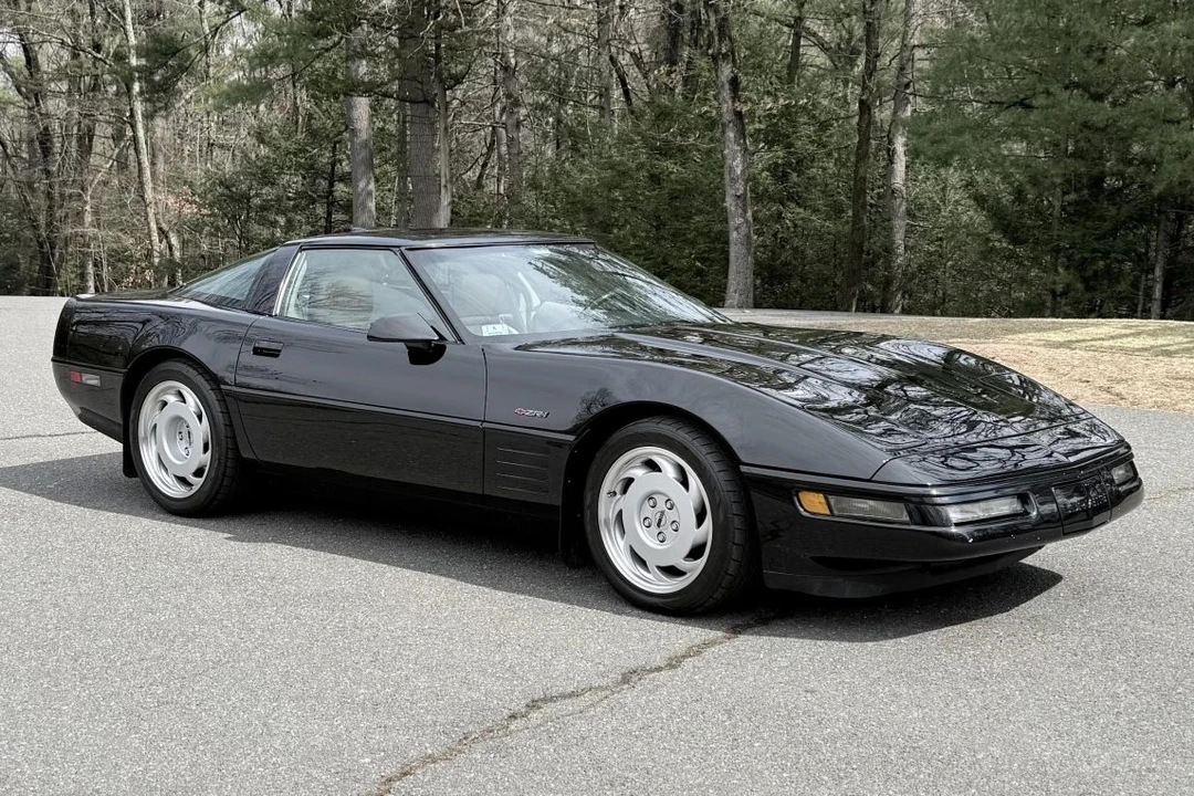 1992 Chevrolet Corvette C4 ZR1 - Image 1 of 31