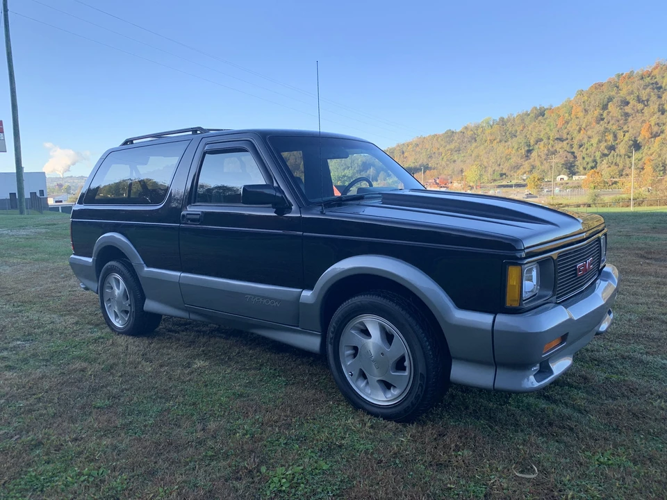 1992 GMC Syclone - Image 30 of 31
