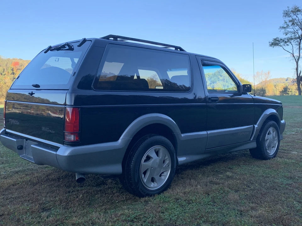 1992 GMC Syclone - Image 27 of 31