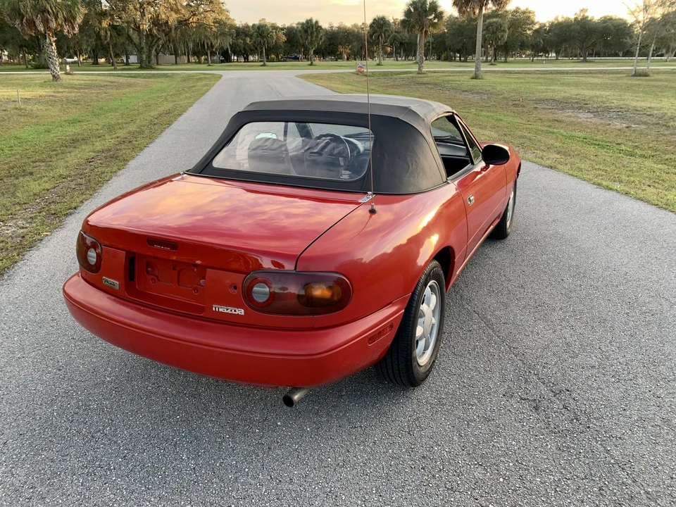1992 Mazda NA MX-5 Miata - Image 7 of 31