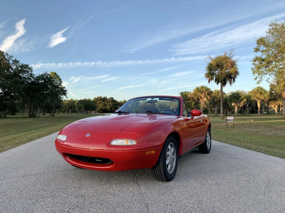1992 Mazda NA MX-5 Miata - Image 2 of 31