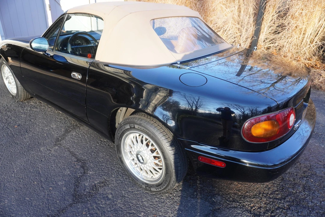 1992 Mazda NA MX-5 Miata - Image 20 of 31