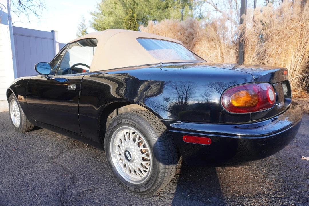 1992 Mazda NA MX-5 Miata - Image 14 of 31