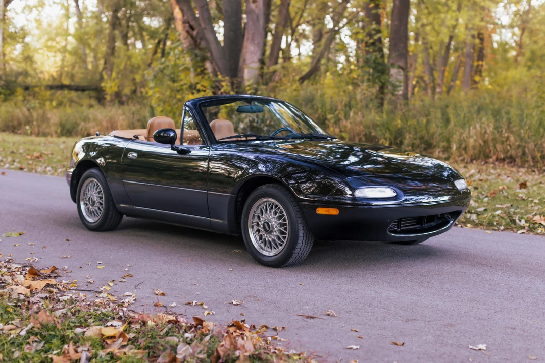 1992 Mazda NA MX-5 Miata - Image 8 of 31