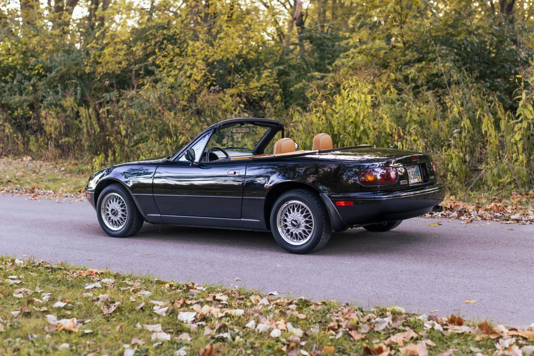 1992 Mazda NA MX-5 Miata - Image 14 of 31