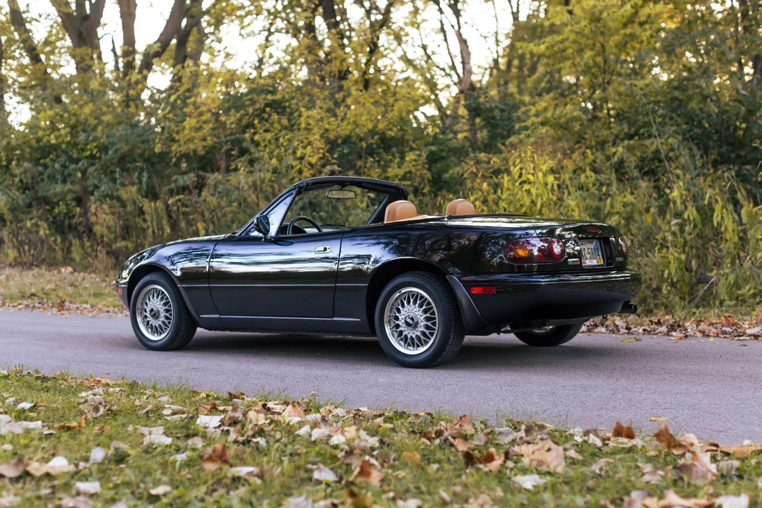 1992 Mazda NA MX-5 Miata - Image 13 of 31