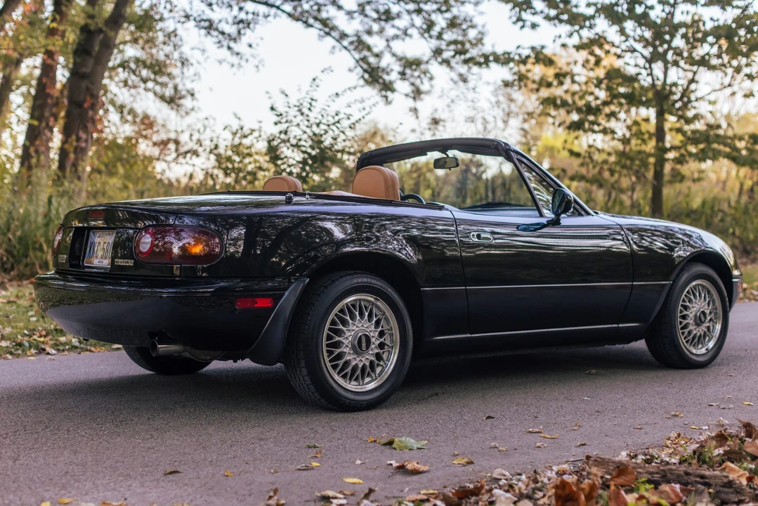 1992 Mazda NA MX-5 Miata - Image 10 of 31