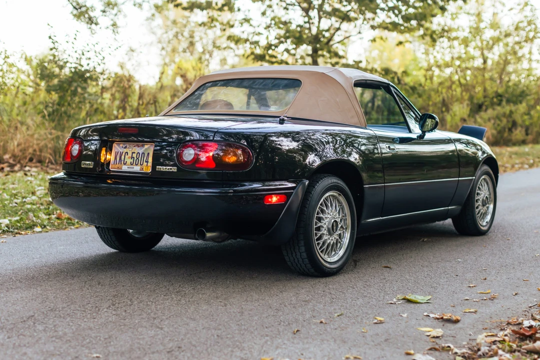 1992 Mazda NA MX-5 Miata - Image 21 of 31