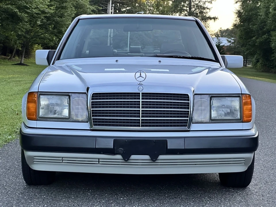 1992 Mercedes-Benz W124 E-Class - Image 8 of 31