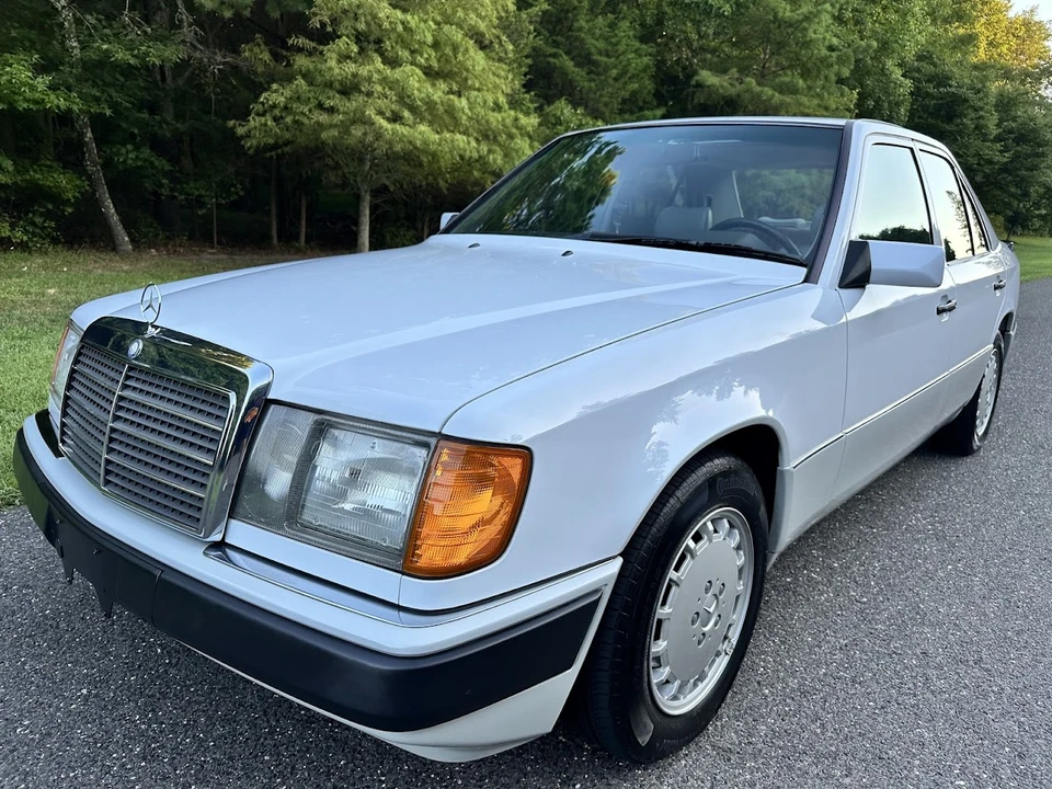 1992 Mercedes-Benz W124 E-Class - Image 6 of 31