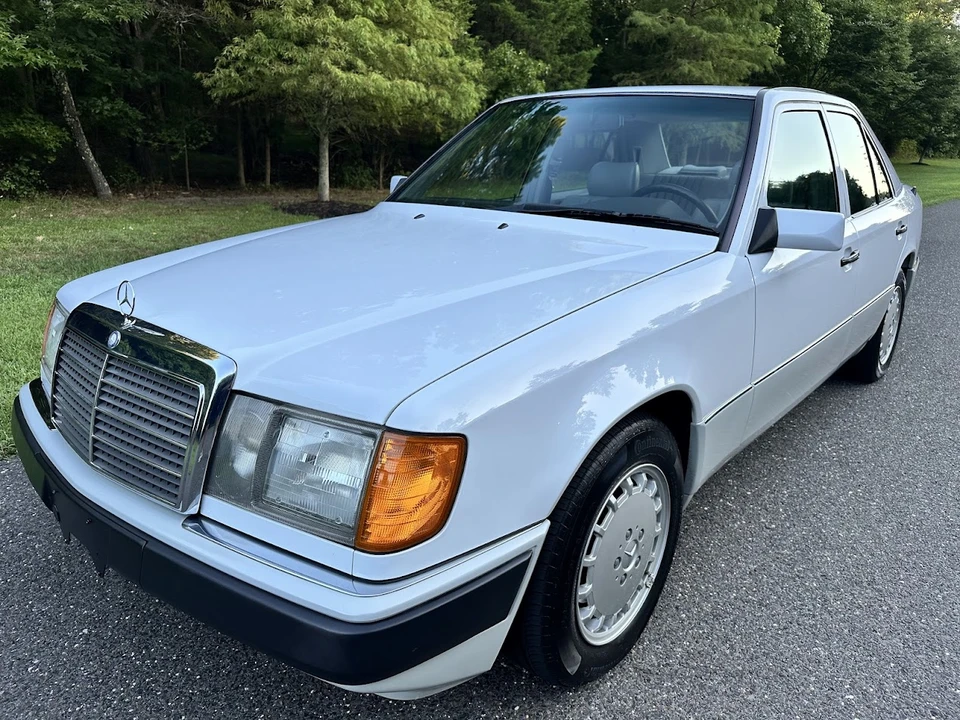 1992 Mercedes-Benz W124 E-Class - Image 5 of 31