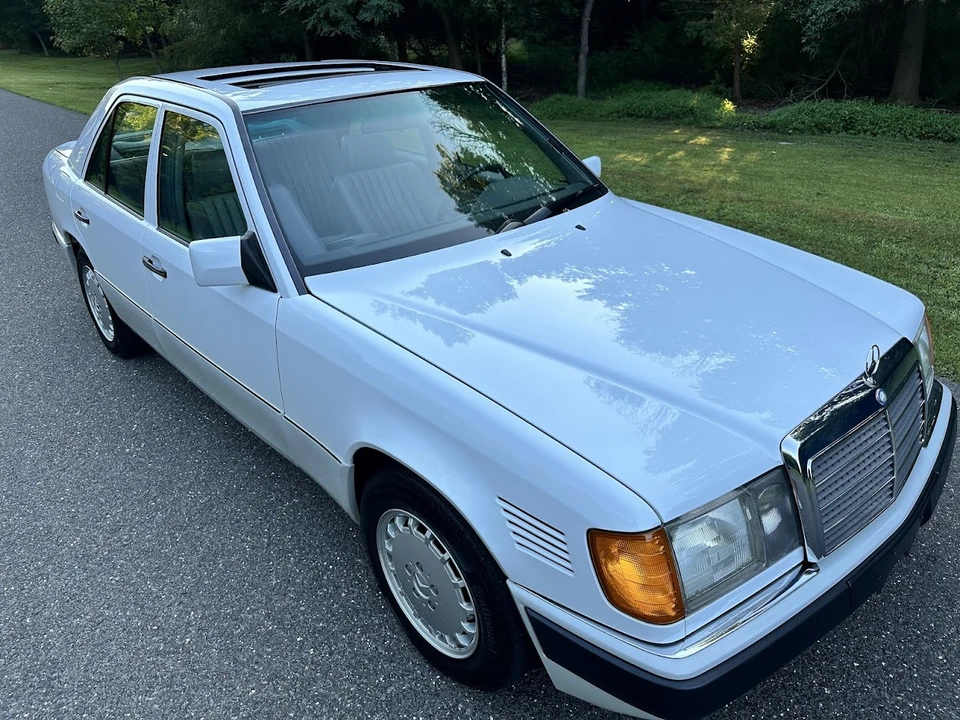 1992 Mercedes-Benz W124 E-Class - Image 12 of 31