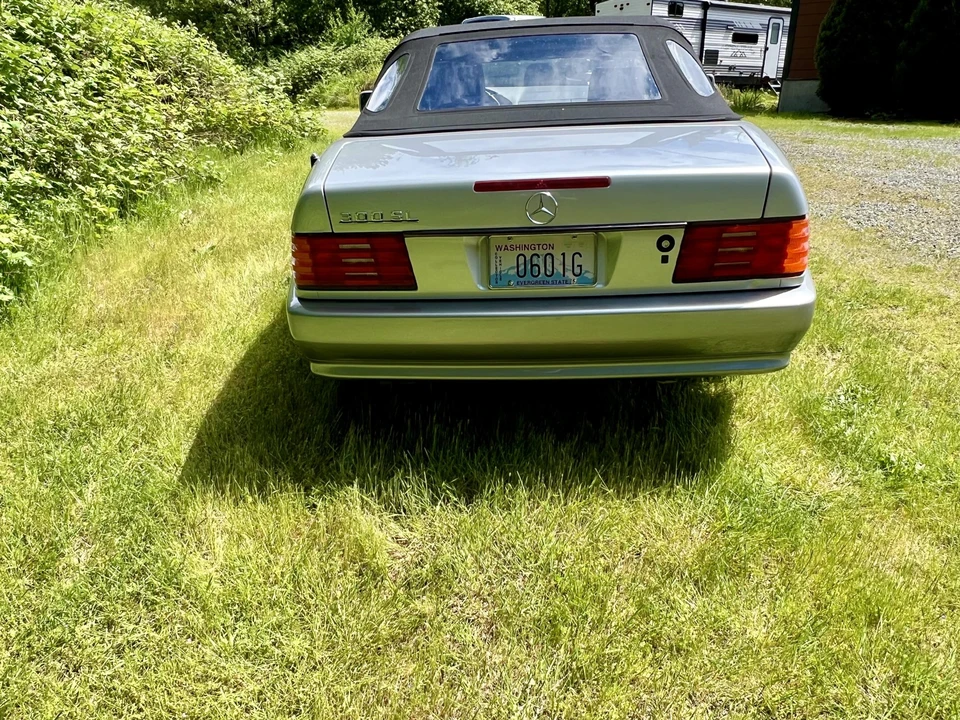 1992 Mercedes-Benz R129 SL-Class - Image 11 of 31