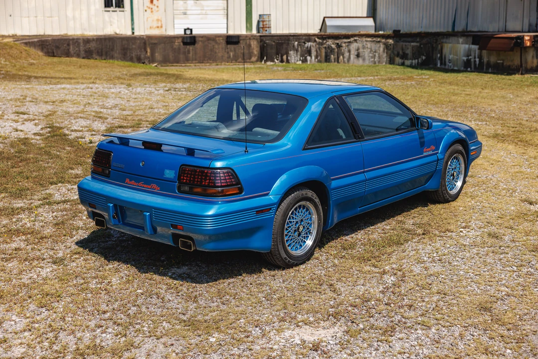 1992 Pontiac Grand Prix 3rd+ Gen - Image 14 of 31