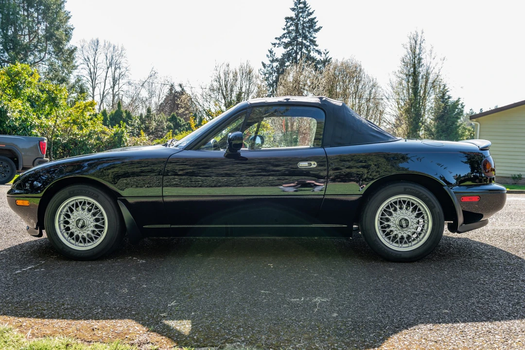 1993 Mazda NA MX-5 Miata - Image 17 of 31
