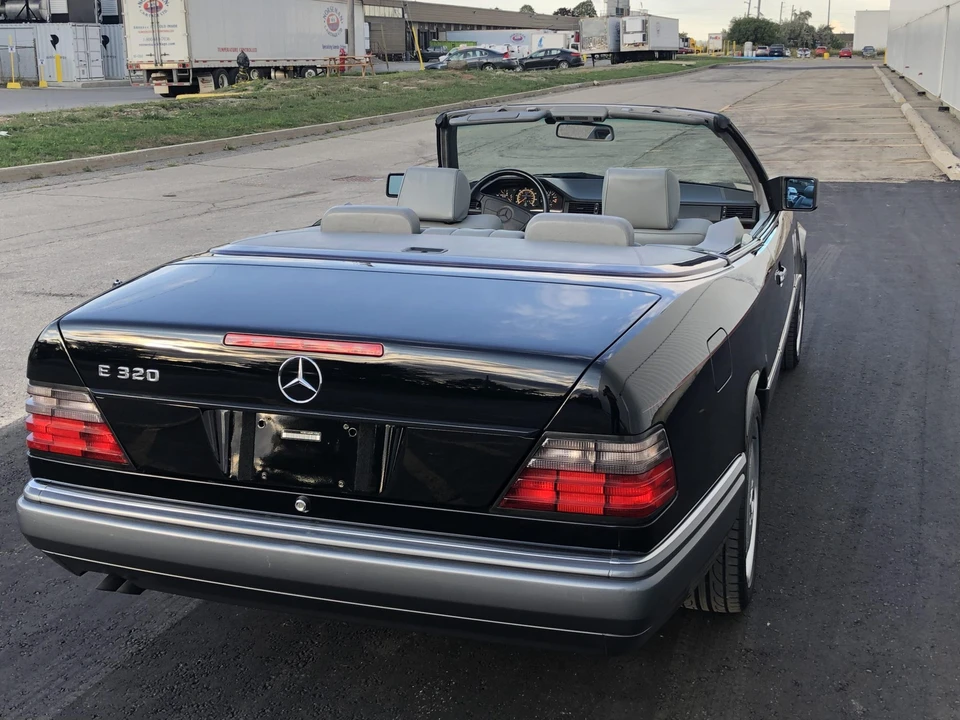 1994 Mercedes-Benz W124 E-Class - Image 14 of 31