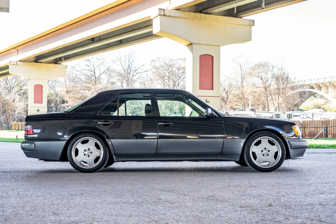 1994 Mercedes-Benz 500E & E500 - Image 26 of 31