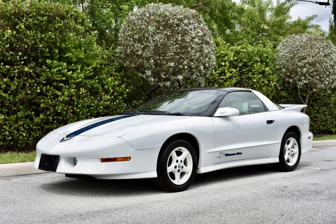 1994 Pontiac Firebird Trans Am 4th Gen - Image 11 of 31