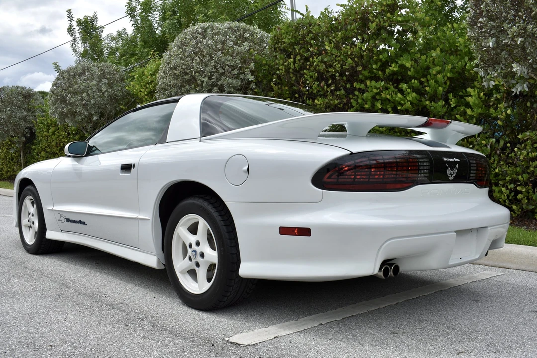 1994 Pontiac Firebird Trans Am 4th Gen - Image 18 of 31