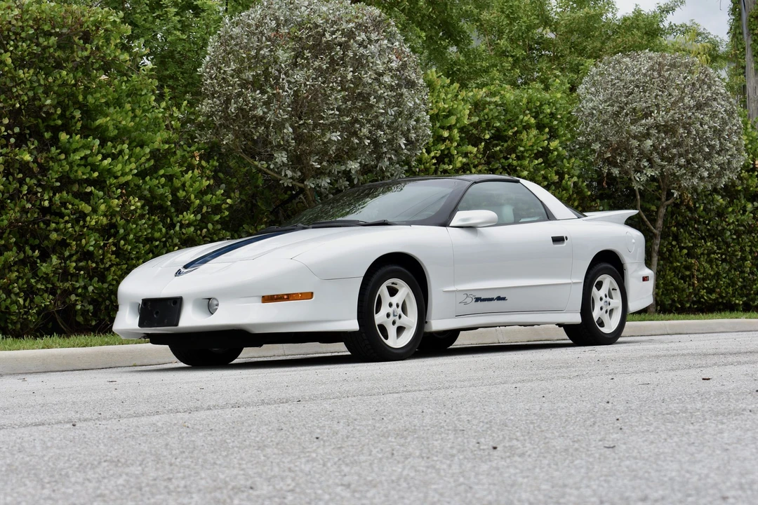 1994 Pontiac Firebird Trans Am 4th Gen - Image 10 of 31