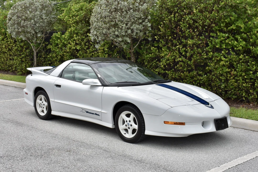 1994 Pontiac Firebird Trans Am 4th Gen - Image 3 of 31
