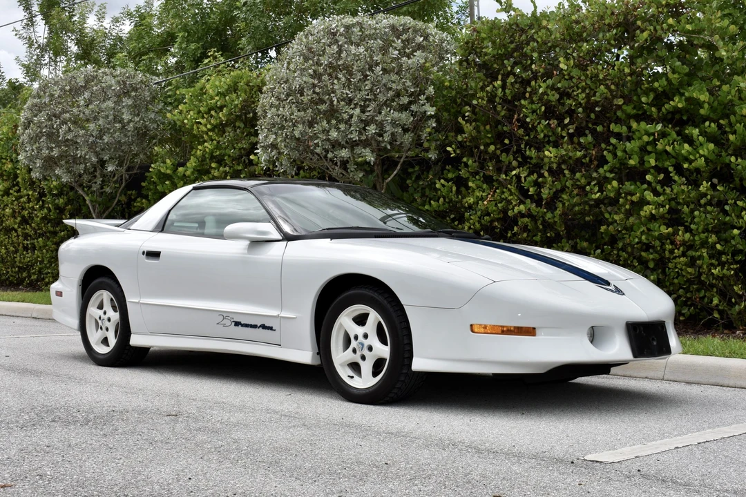 1994 Pontiac Firebird Trans Am 4th Gen - Image 2 of 31