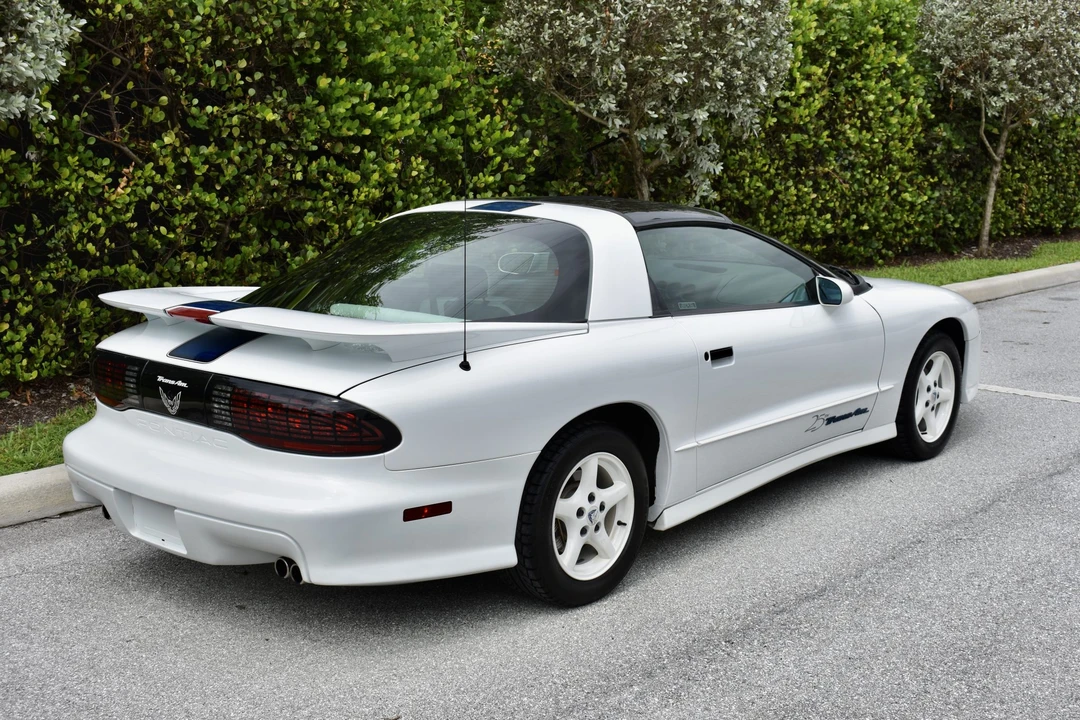 1994 Pontiac Firebird Trans Am 4th Gen - Image 22 of 31