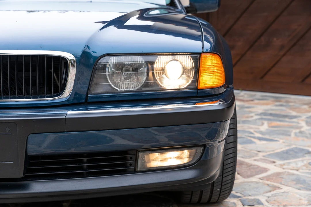 1995 BMW E38 7 Series - Image 19 of 31