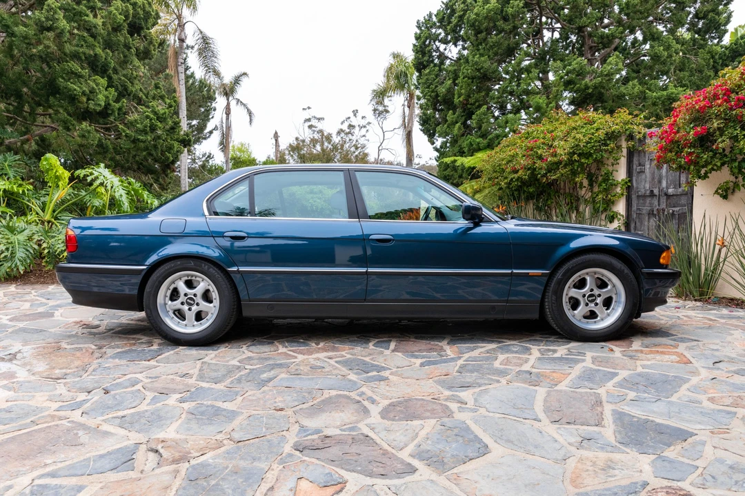 1995 BMW E38 7 Series - Image 10 of 31