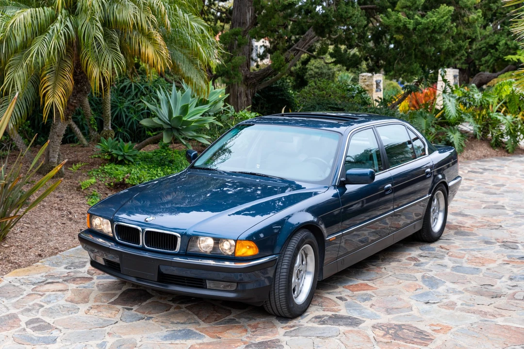 1995 BMW E38 7 Series - Image 2 of 31