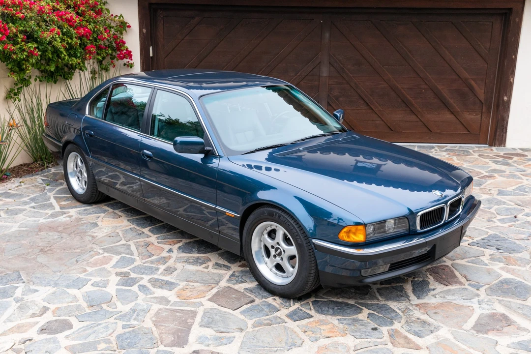 1995 BMW E38 7 Series - Image 12 of 31