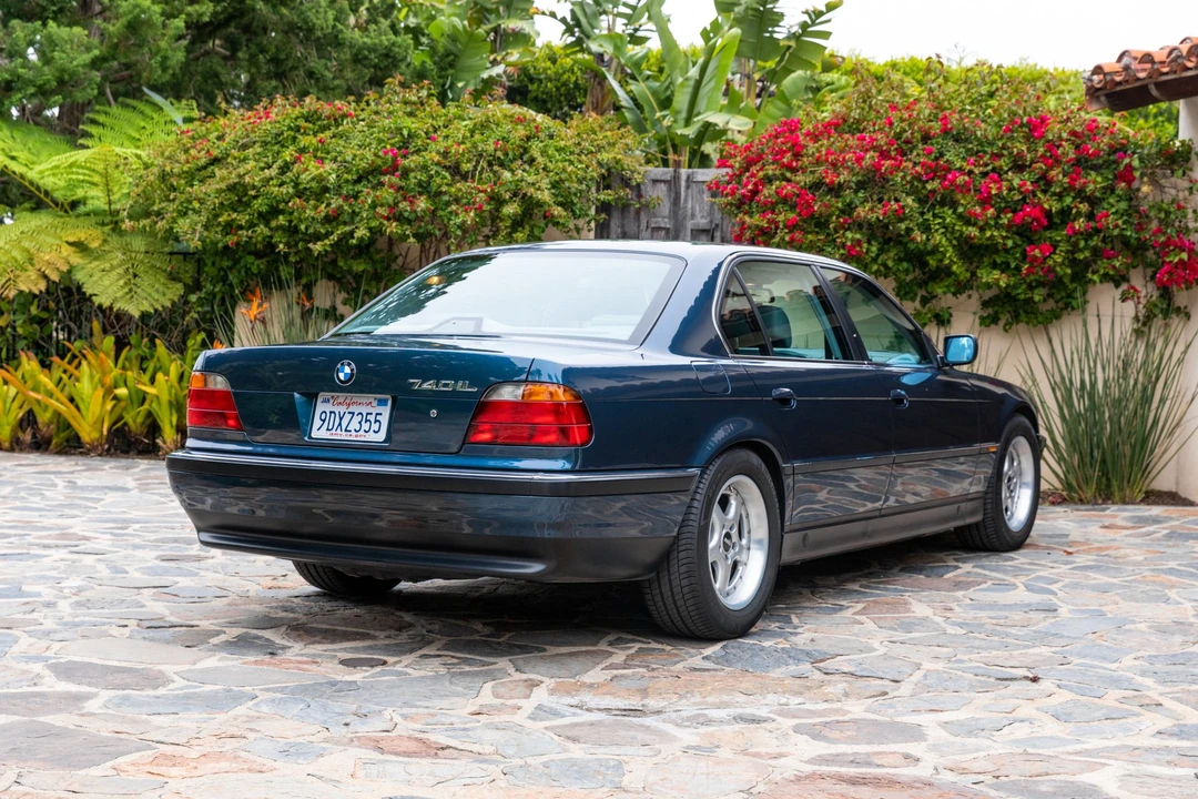 1995 BMW E38 7 Series - Image 9 of 31