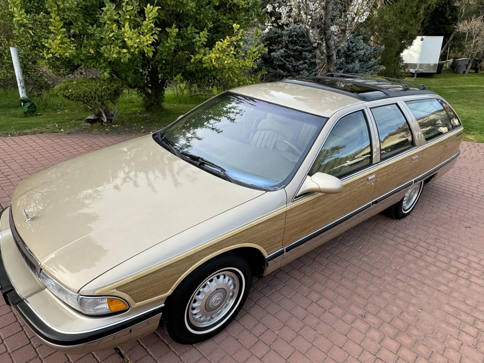 1996 Buick Roadmaster - Image 24 of 31
