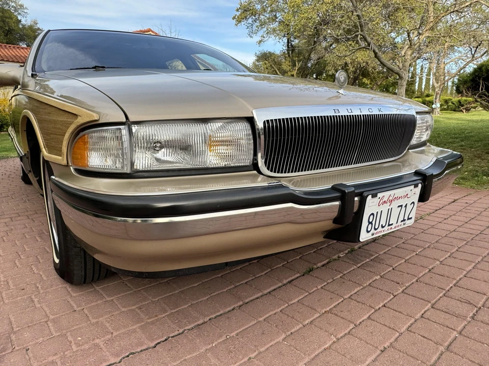 1996 Buick Roadmaster - Image 30 of 31