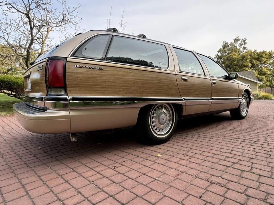 1996 Buick Roadmaster - Image 8 of 31