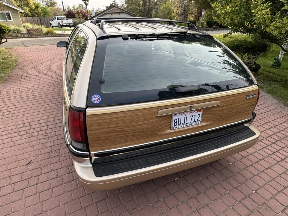 1996 Buick Roadmaster - Image 16 of 31