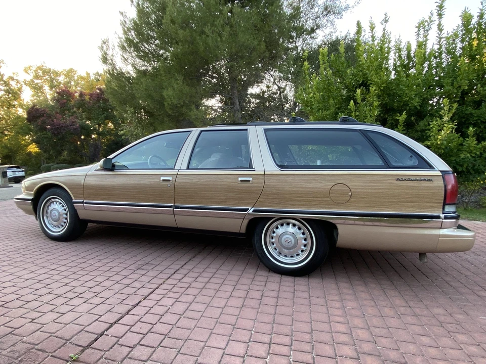1996 Buick Roadmaster - Image 22 of 31