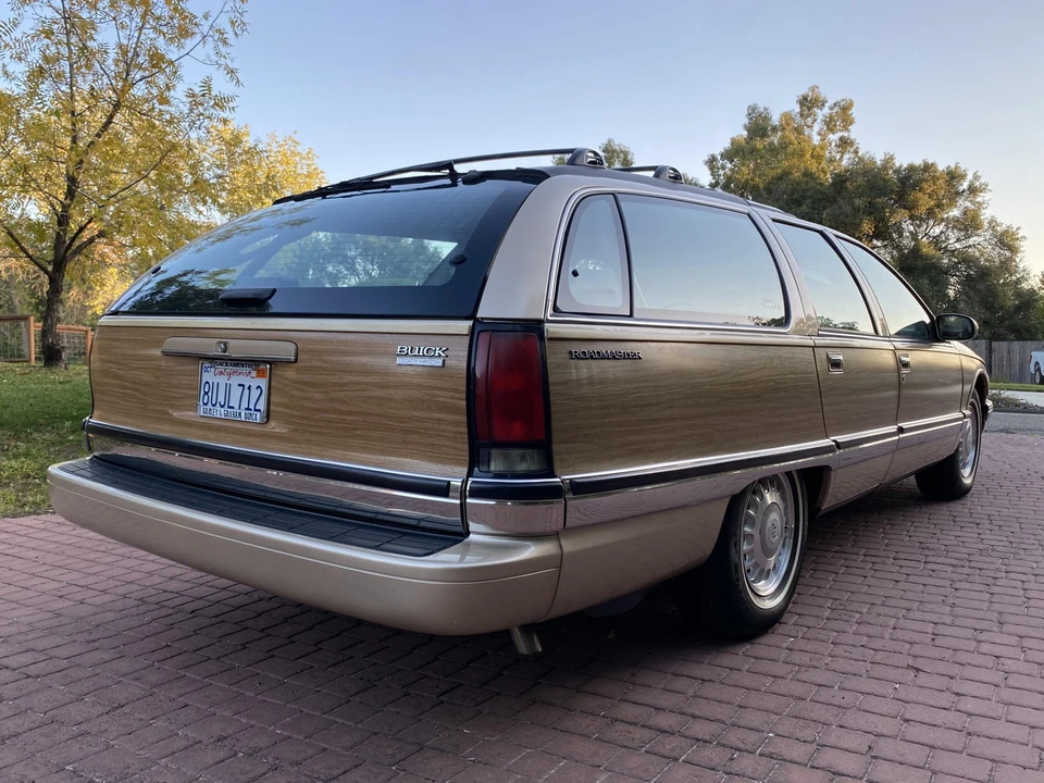 1996 Buick Roadmaster - Image 10 of 31