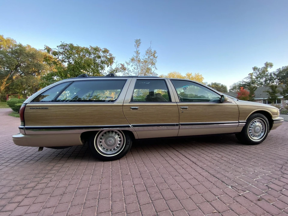 1996 Buick Roadmaster - Image 5 of 31