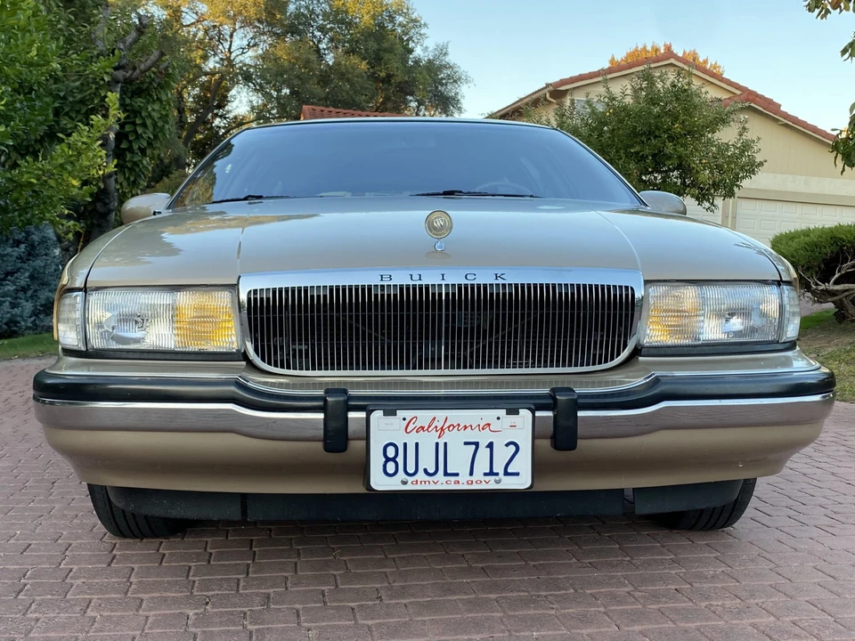 1996 Buick Roadmaster - Image 28 of 31
