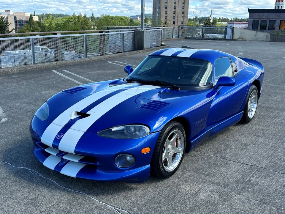 1996 Dodge Viper GTS 2nd Gen - Image 2 of 31