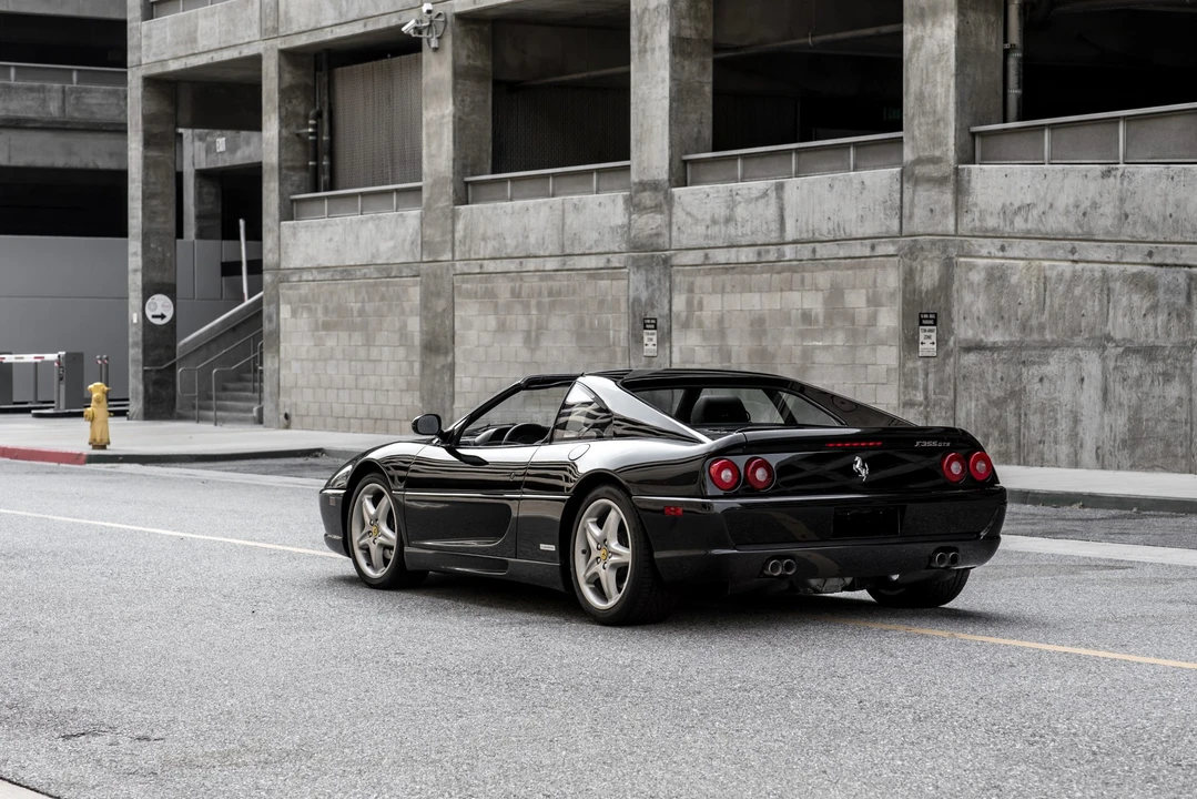 1996 Ferrari F355 GTS - Image 8 of 31
