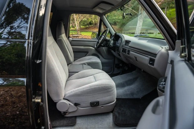 1996 Ford Bronco 5th Gen - Image 4 of 9