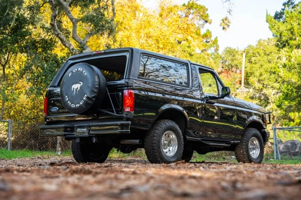 1996 Ford Bronco 5th Gen - Image 2 of 9